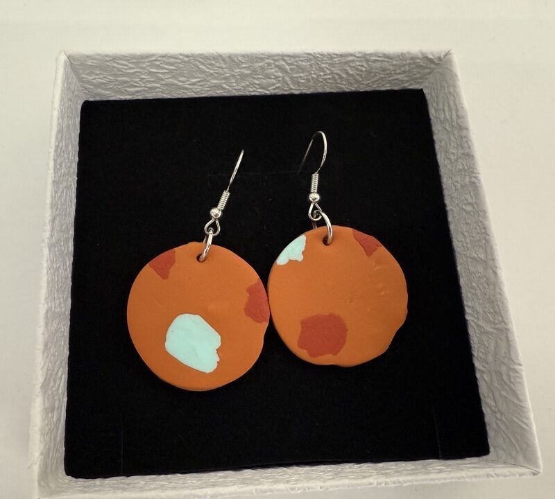 Handgemaakte oorbellen klei | Oranje