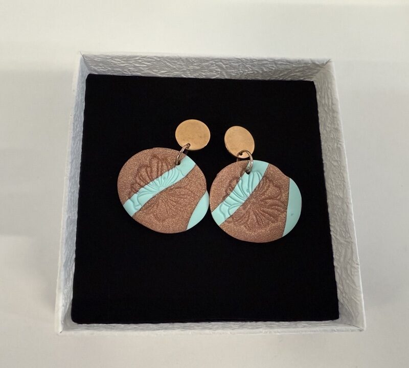 Handgemaakte oorbellen klei | turquoise variant 2