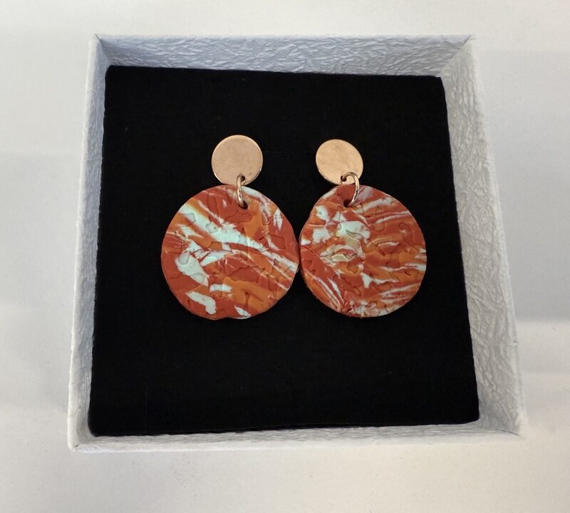 Handgemaakte oorbellen klei | Oranje – Variant