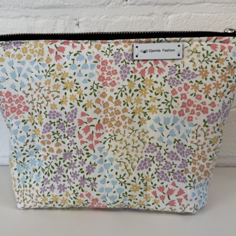 Handgemaakte Make-up tasje – Bloemenprint