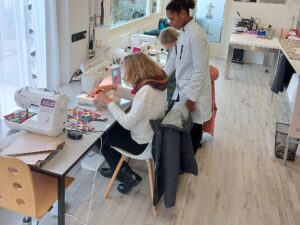 Workshop kleding upcyclen - Duurzaamheidsweken - Afbeelding 1