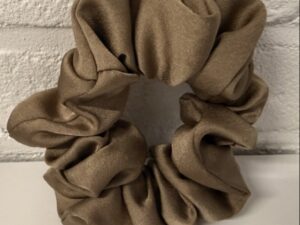 Scrunchis satijnstof goud